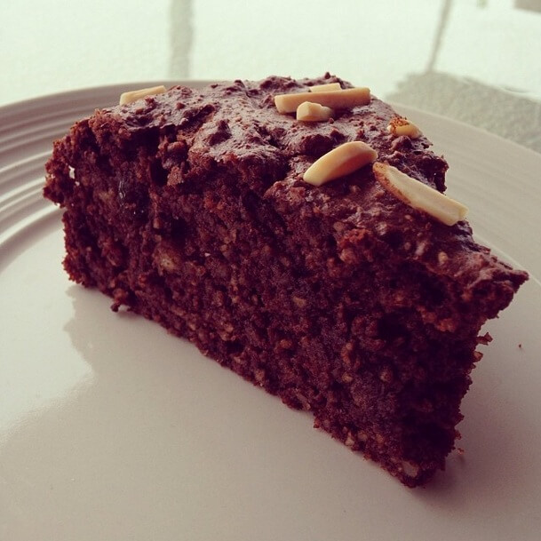 skinnymixer’s Paleo Chocolate Christmas Cake