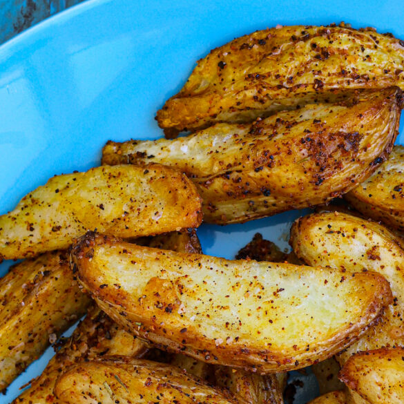 Guest Recipe: Mez's Famous Potato Wedges - Skinnymixers