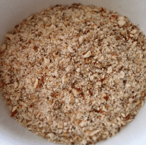 skinnymixer's Coconut Garlic Dukkha