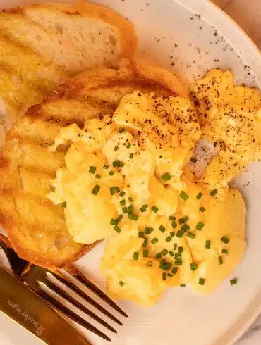 Skinnymixers Snap Lock Scrambled Eggs