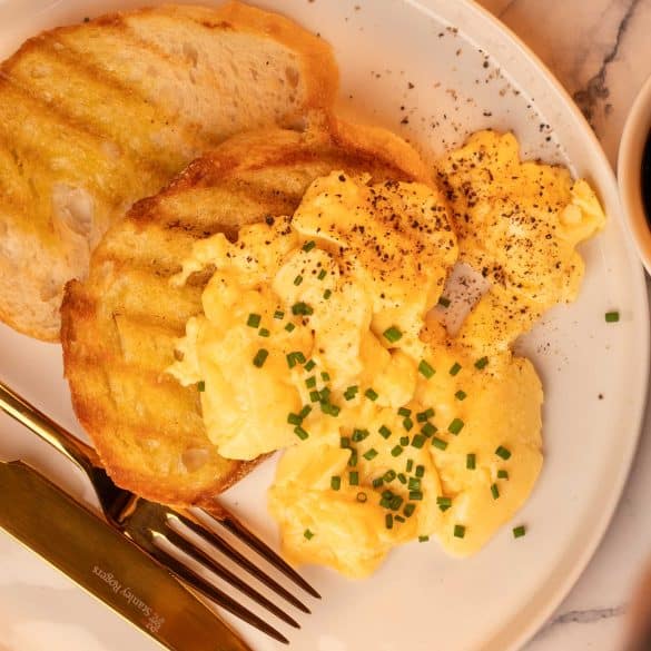 Skinnymixers Snap Lock Scrambled Eggs