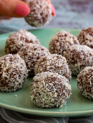 Peppermint Bliss Balls Thermomix