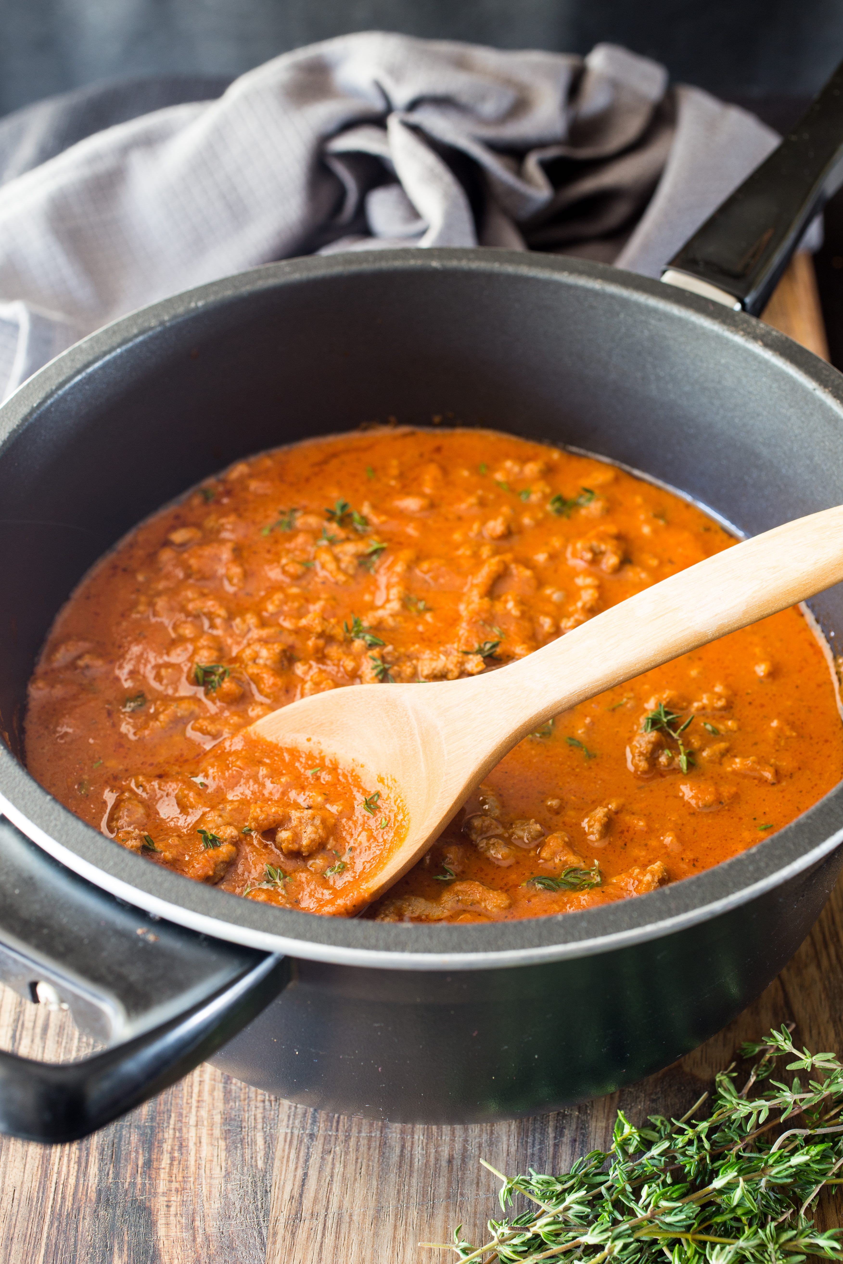 THMII: Family Chunky Bolognese with Hidden Veg - skinnymixers