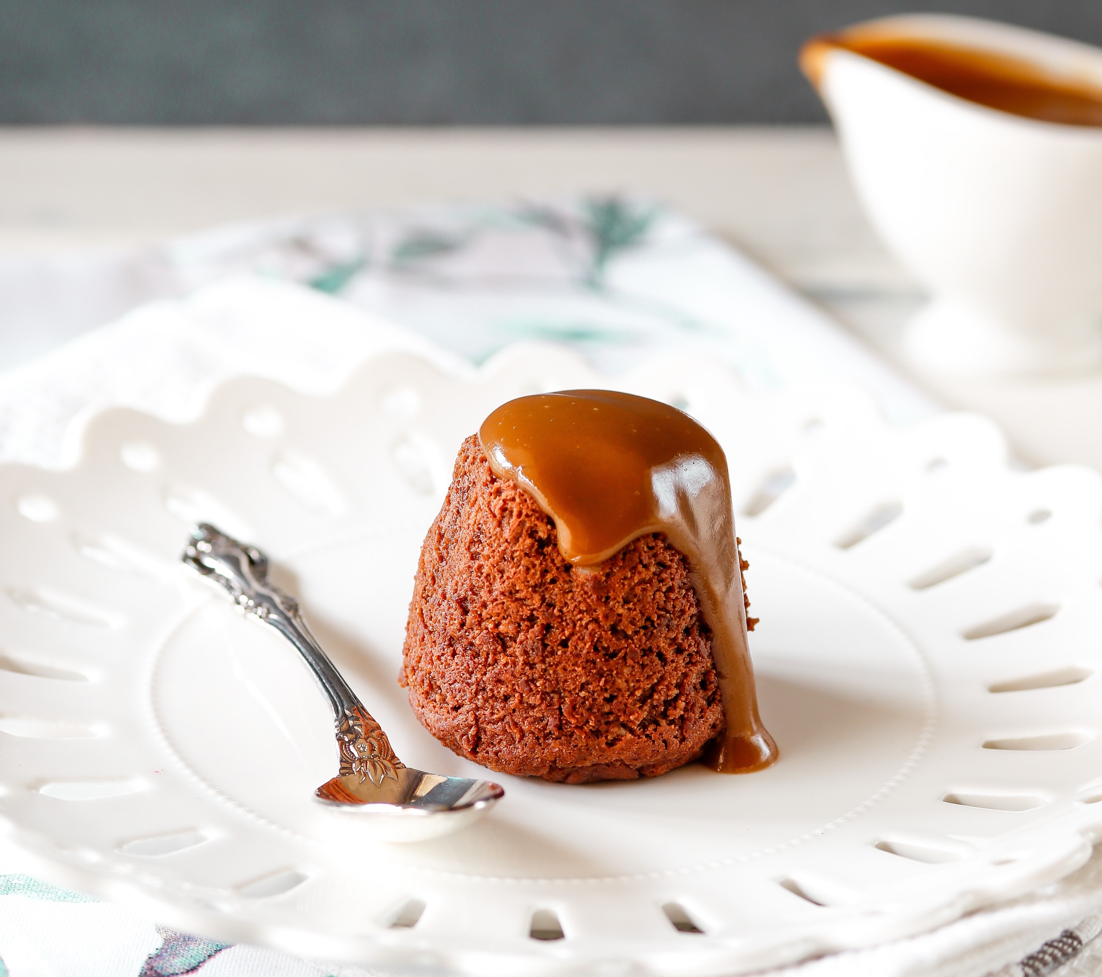 THMIII: Chocolate Puddings with Salted Caramel Sauce - skinnymixers