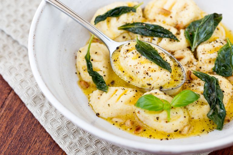 ALToIT Ricotta Gnocchi with basil butter sauce Skinnymixers