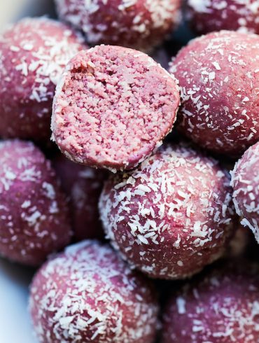 Raspberry & Coconut bliss balls Thermomix