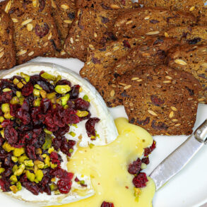 Skinnymixers Cranberry Pumpkin Seed Crackers