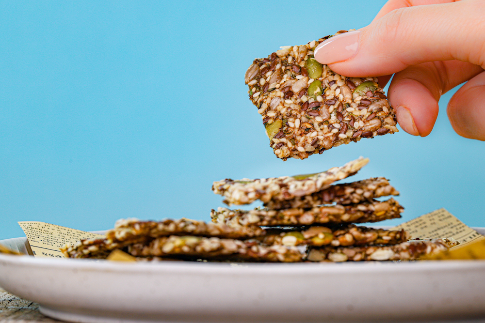 SMENT Super Seeded Crackers Skinnymixers