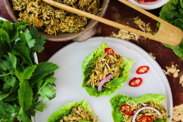 The Healthy Mix Dinners Fragrant Chicken Lettuce Cups