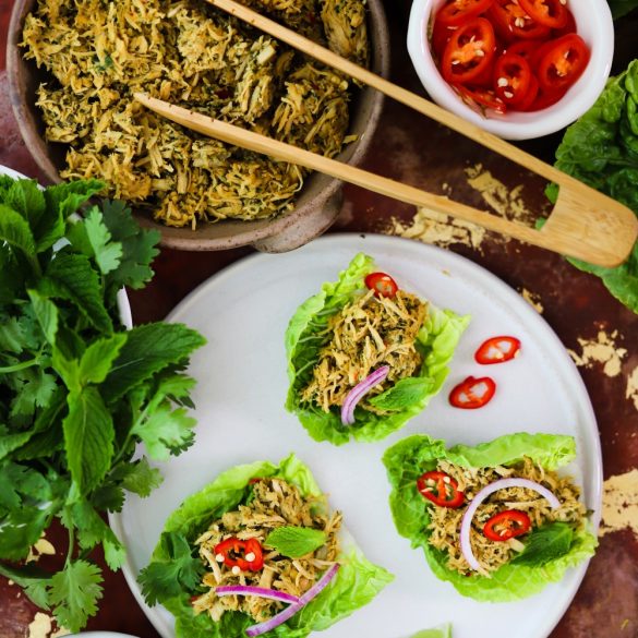 The Healthy Mix Dinners Fragrant Chicken Lettuce Cups