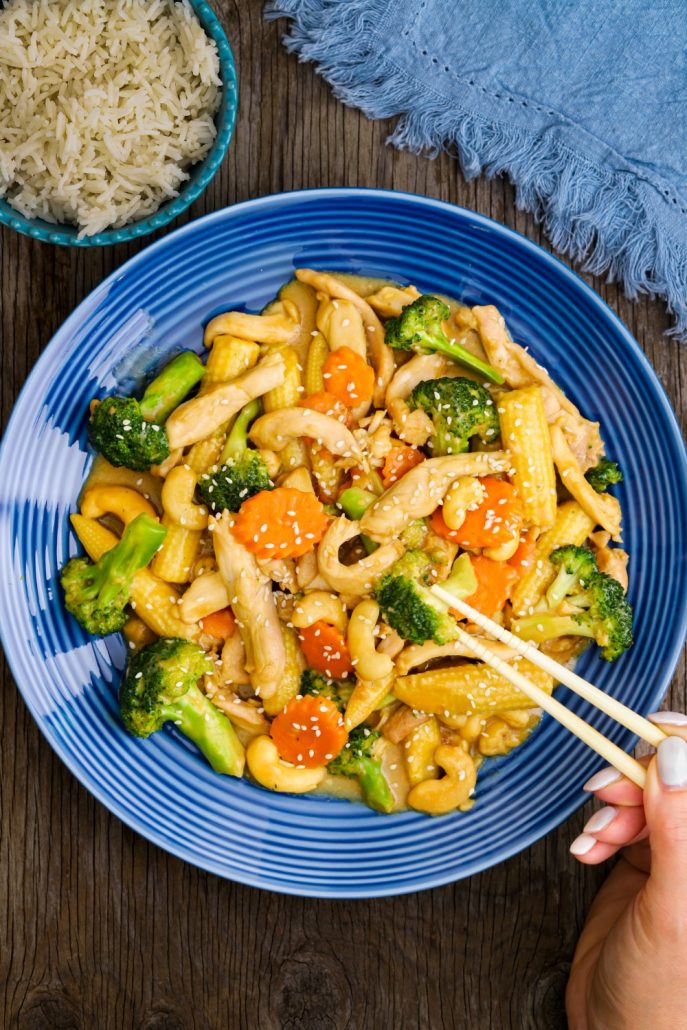 THMD Chicken Cashew Stir Fry Skinnymixers