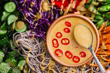 Skinnymixer's Rainbow Soba Salad