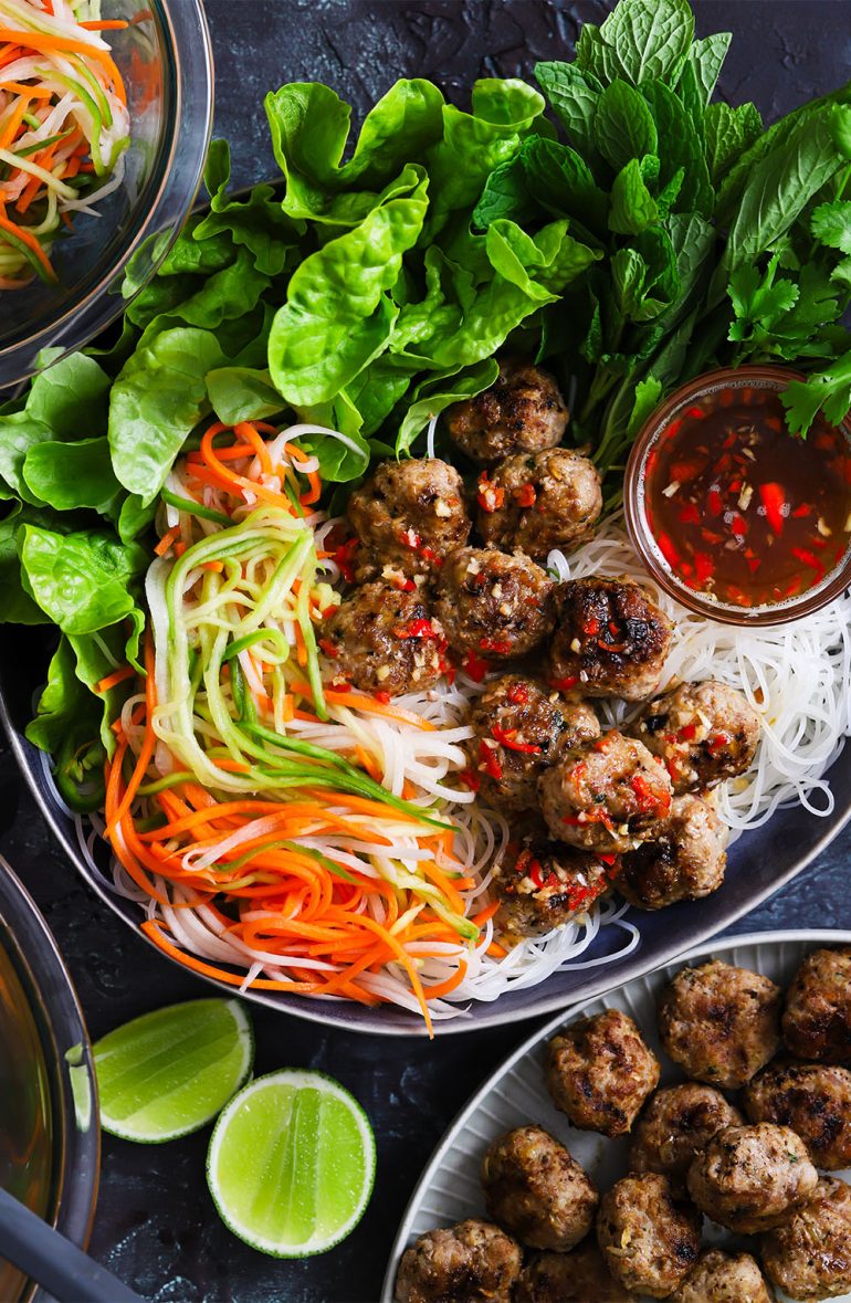 Skinnymixer's Vietnamese Meatball Salad