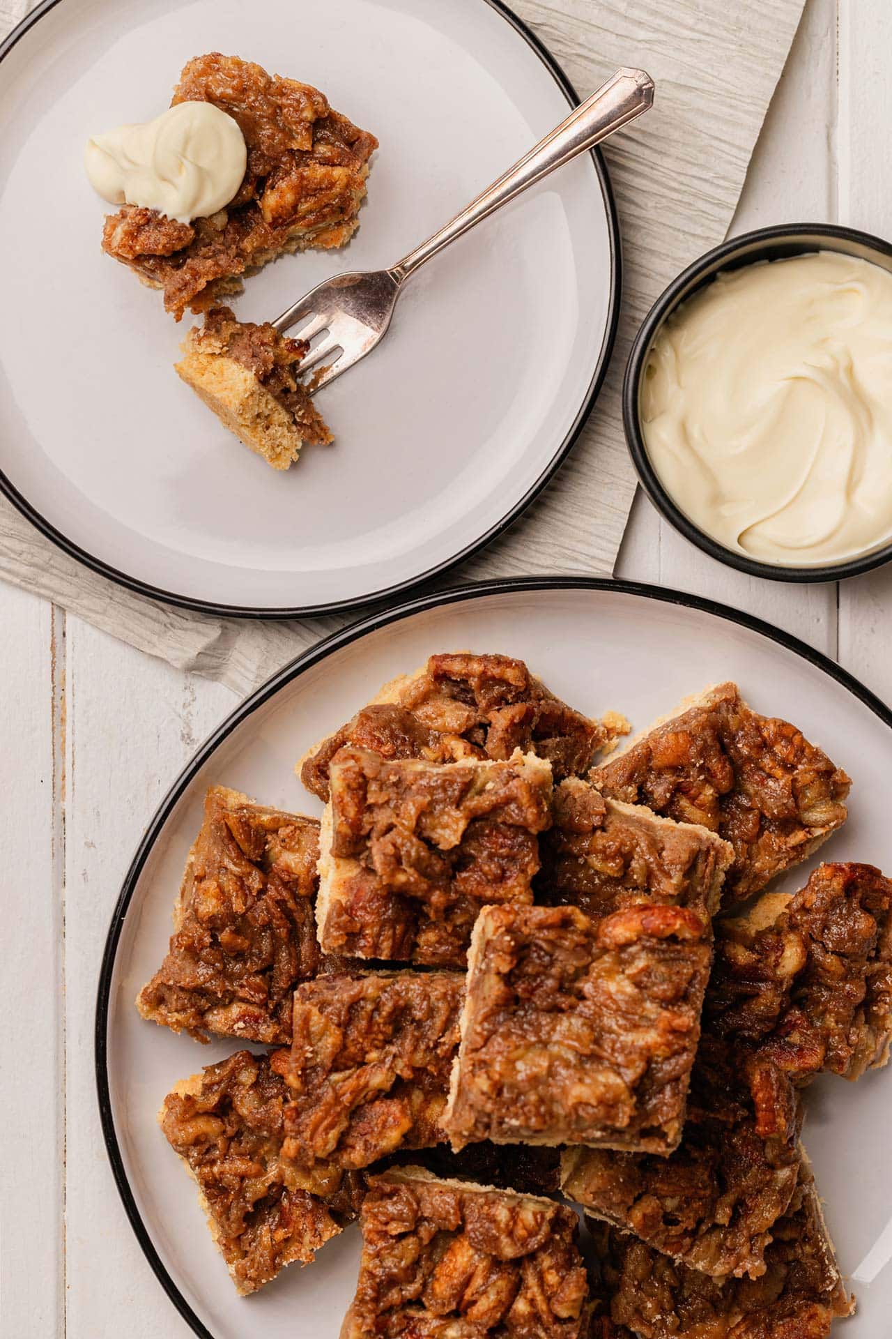 SKINNYAMERICA: Caramel Apple Pecan Slice - Skinnymixers