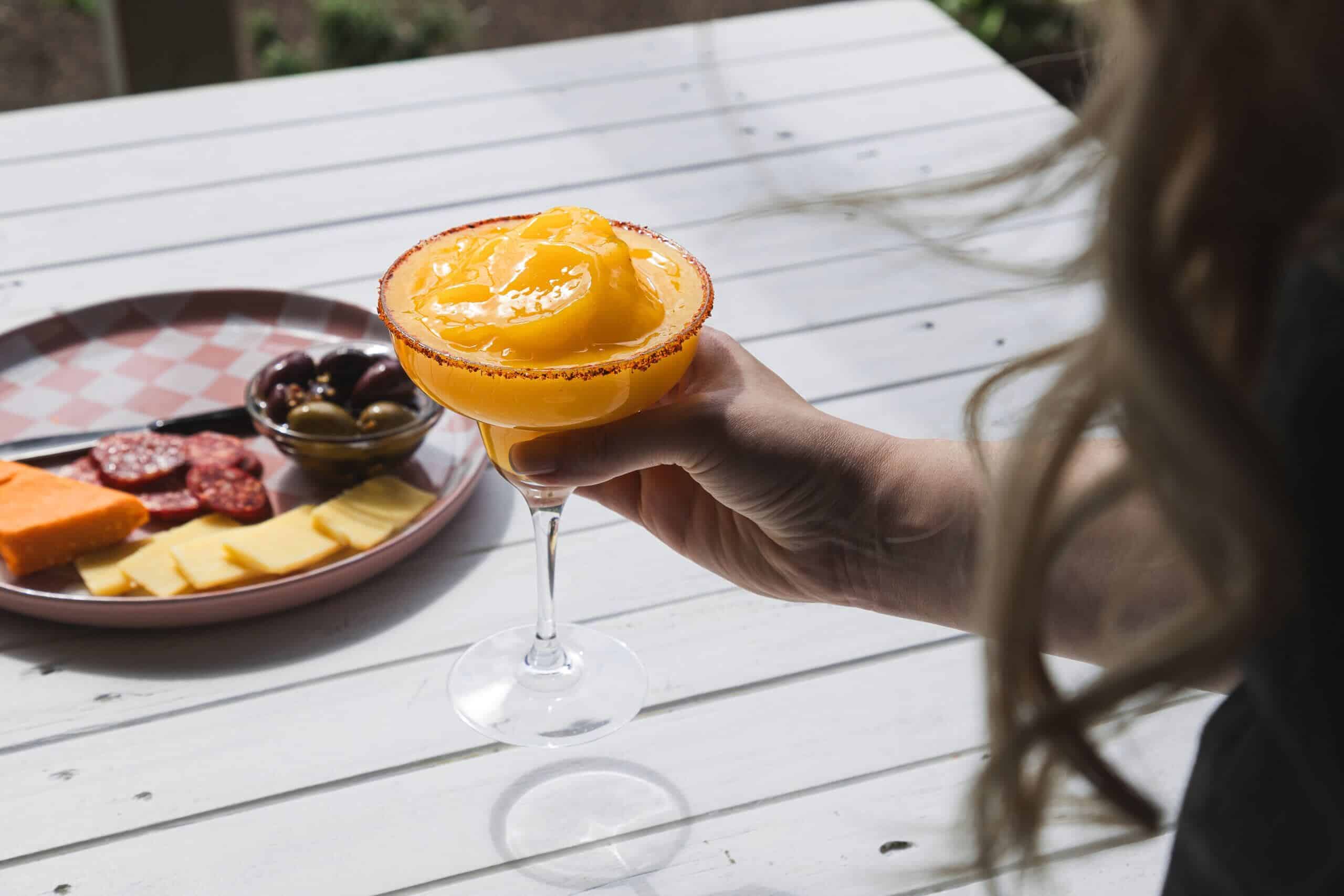 SKINNYAMERICA: Frozen Mango Margarita - Skinnymixers