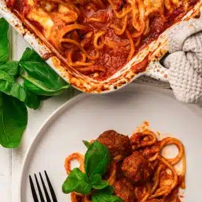 Spaghetti Meatball Bake