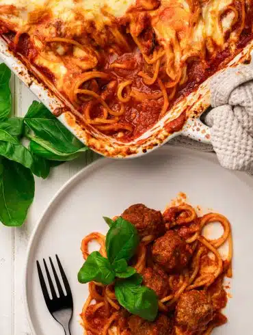 Spaghetti Meatball Bake