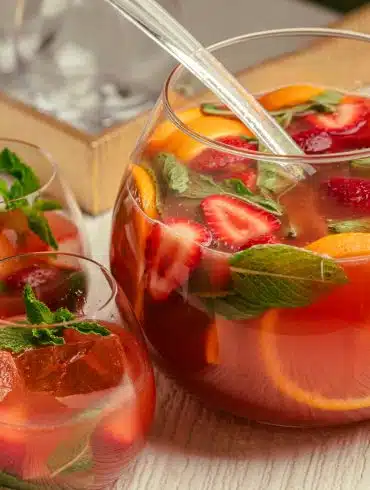 Skinnymixers Christmas Punch