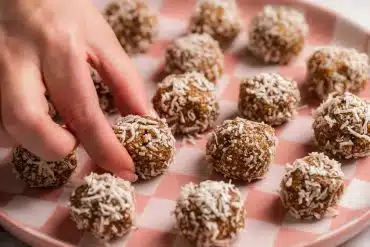 skinnymixer's Gingerbread Bliss Balls