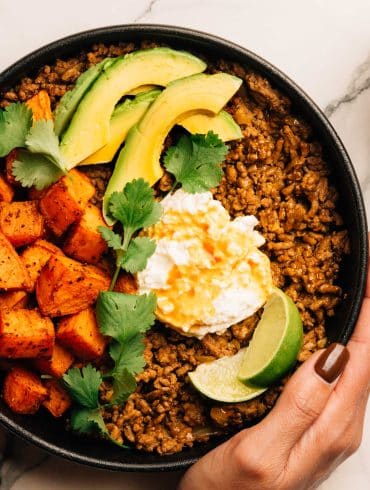 skinnymixer's Hot Honey Beef & Sweet Potato Bowls