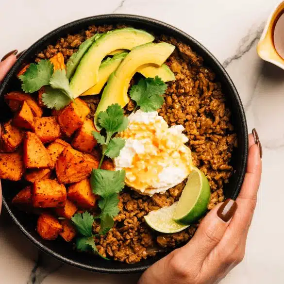 skinnymixer's Hot Honey Beef & Sweet Potato Bowls