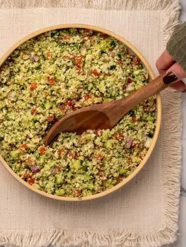 Skinnymixers Cauliflower Tabouli from SkinnyMediterranean.