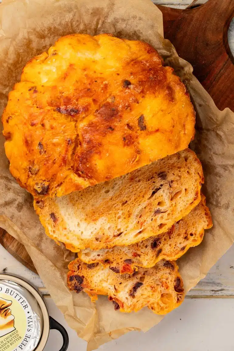 Skinnymixers Confit Artisan Bread from SkinnyMediterranean.