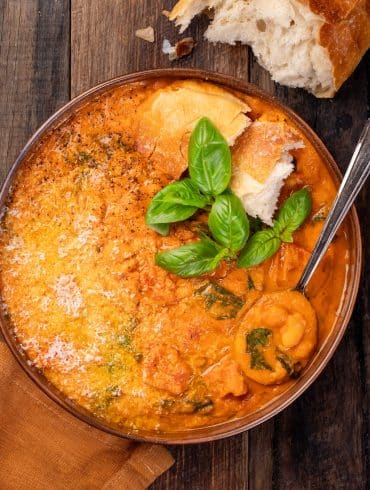 Skinnymixers Creamy Tomato White Bean Stew from SkinnyMediterranean.