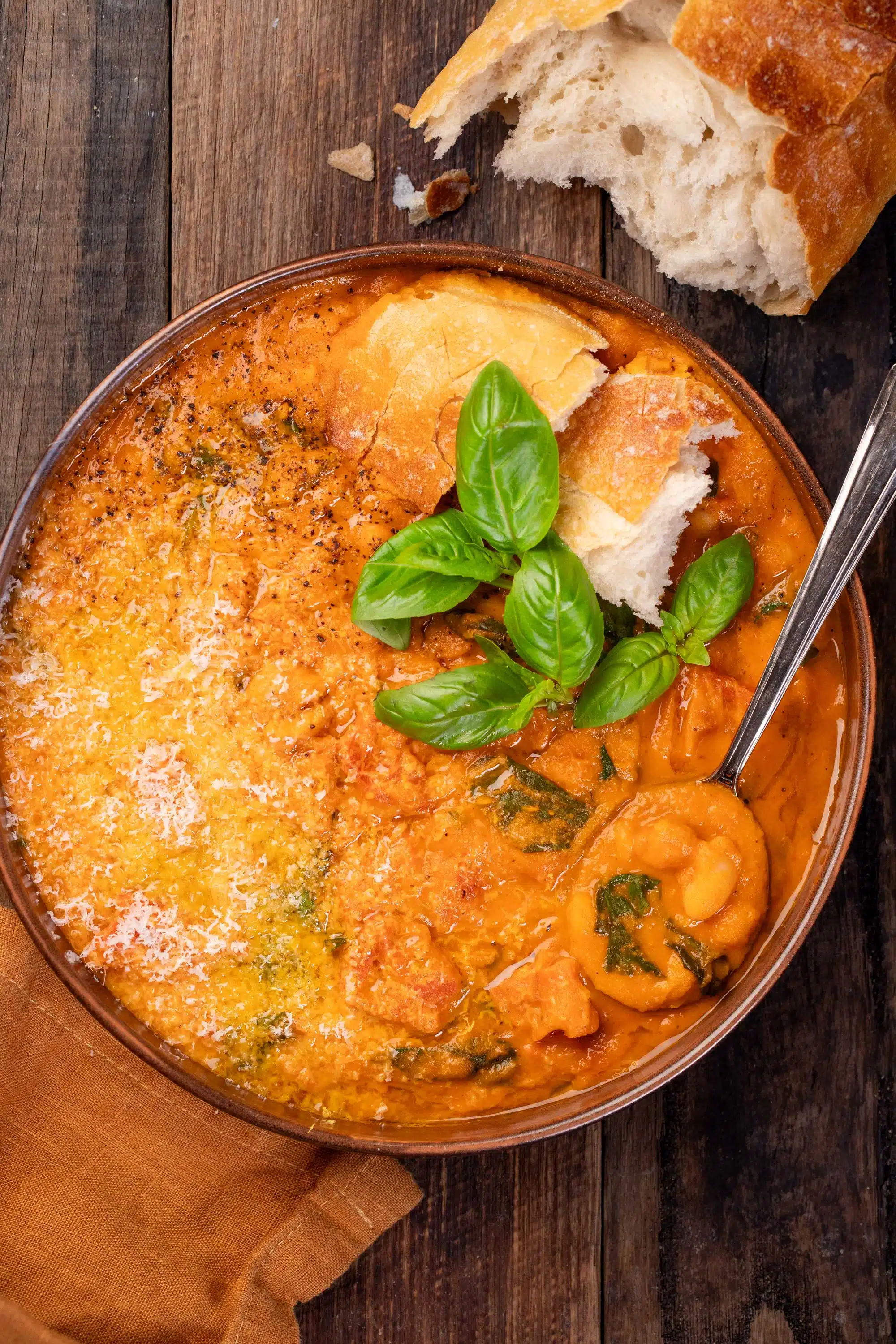 Skinnymixers Creamy Tomato White Bean Stew from SkinnyMediterranean.