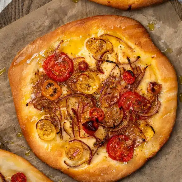 Skinnymixers Ladenia Greek Flatbread from SkinnyMediterranean.