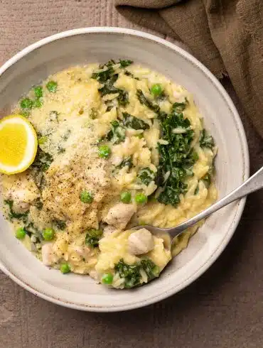Skinnymixers Lemony Chicken Orzo with Greens from SkinnyMediterranean.