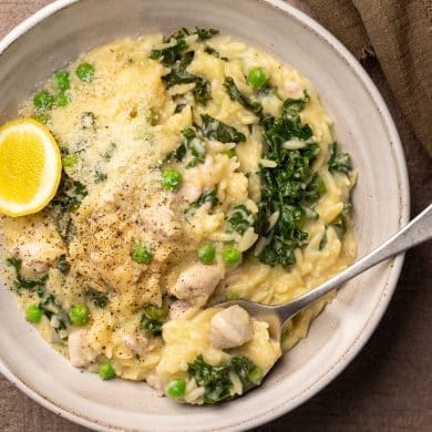 Skinnymixers Lemony Chicken Orzo with Greens from SkinnyMediterranean.