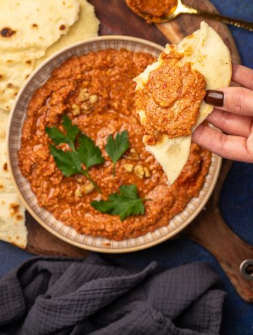 Skinnymixers Muhammara Roasted Red Capsicum Walnut Dip from SkinnyMediterranean.