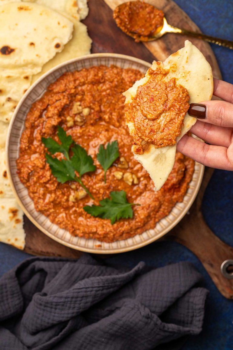 Skinnymixers Muhammara Roasted Red Capsicum Walnut Dip from SkinnyMediterranean.