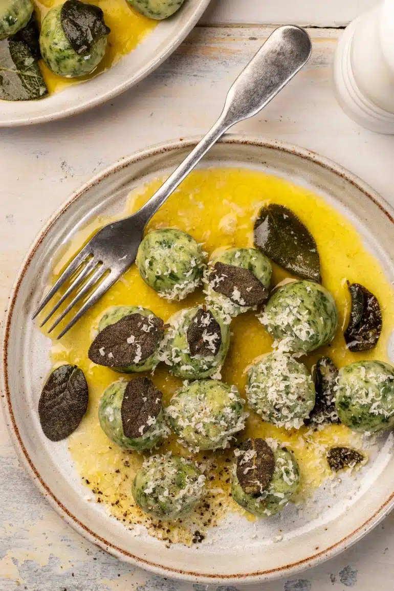 Skinnymixers Ricotta & Spinach Gnudi from SkinnyMediterranean.