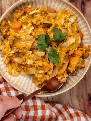 Skinnymixers Roasted Vegetable Mash (2 Ways) from SkinnyMediterranean.