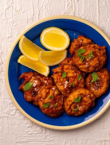 Skinnymixers Santorini Tomato Fritters from SkinnyMediterranean.