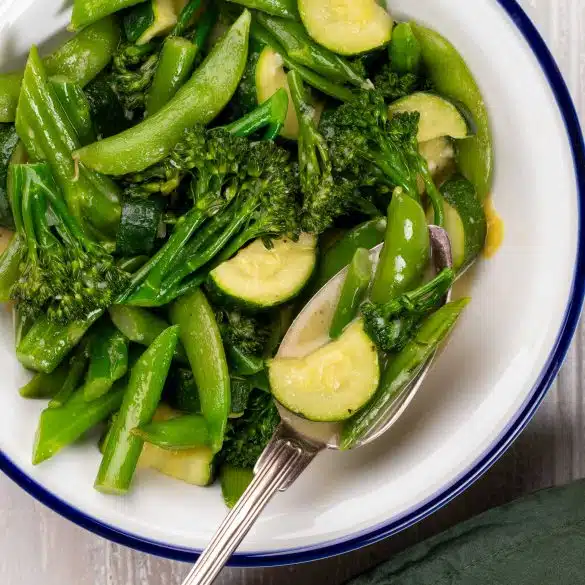 Skinnymixers Seasonal Greens from SkinnyMediterranean.