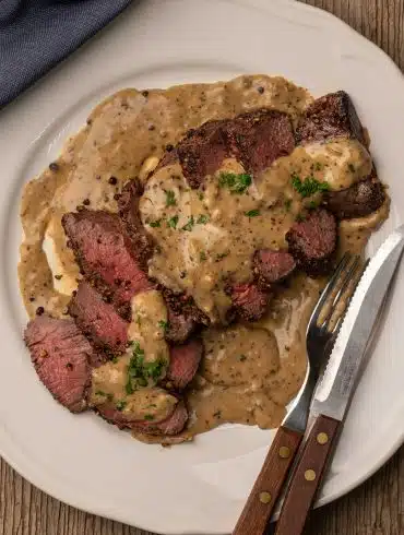 Skinnymixers Steak au Poivre from SkinnyMediterranean.