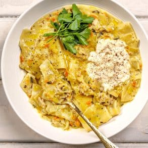 Skinnymixers Lazy Chicken Lasagna from The Healthy Mix Dinners 4