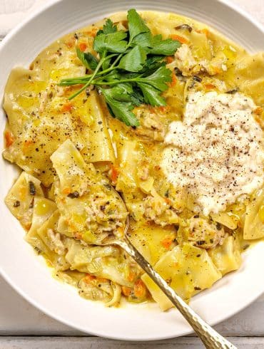 Skinnymixers Lazy Chicken Lasagna from The Healthy Mix Dinners 4