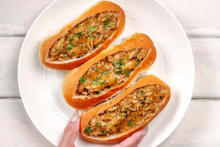 Pulled Chicken & Gravy